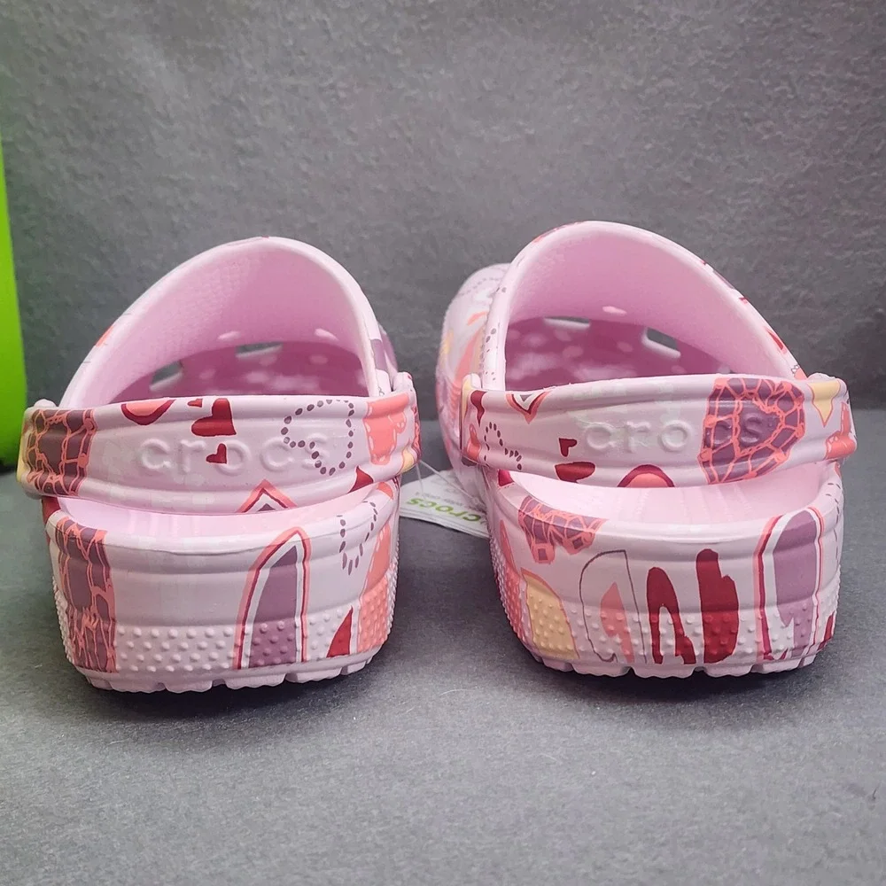 Crocs Classic Vday Clog K Pink Milk Hearts Kids Size J3 NWT